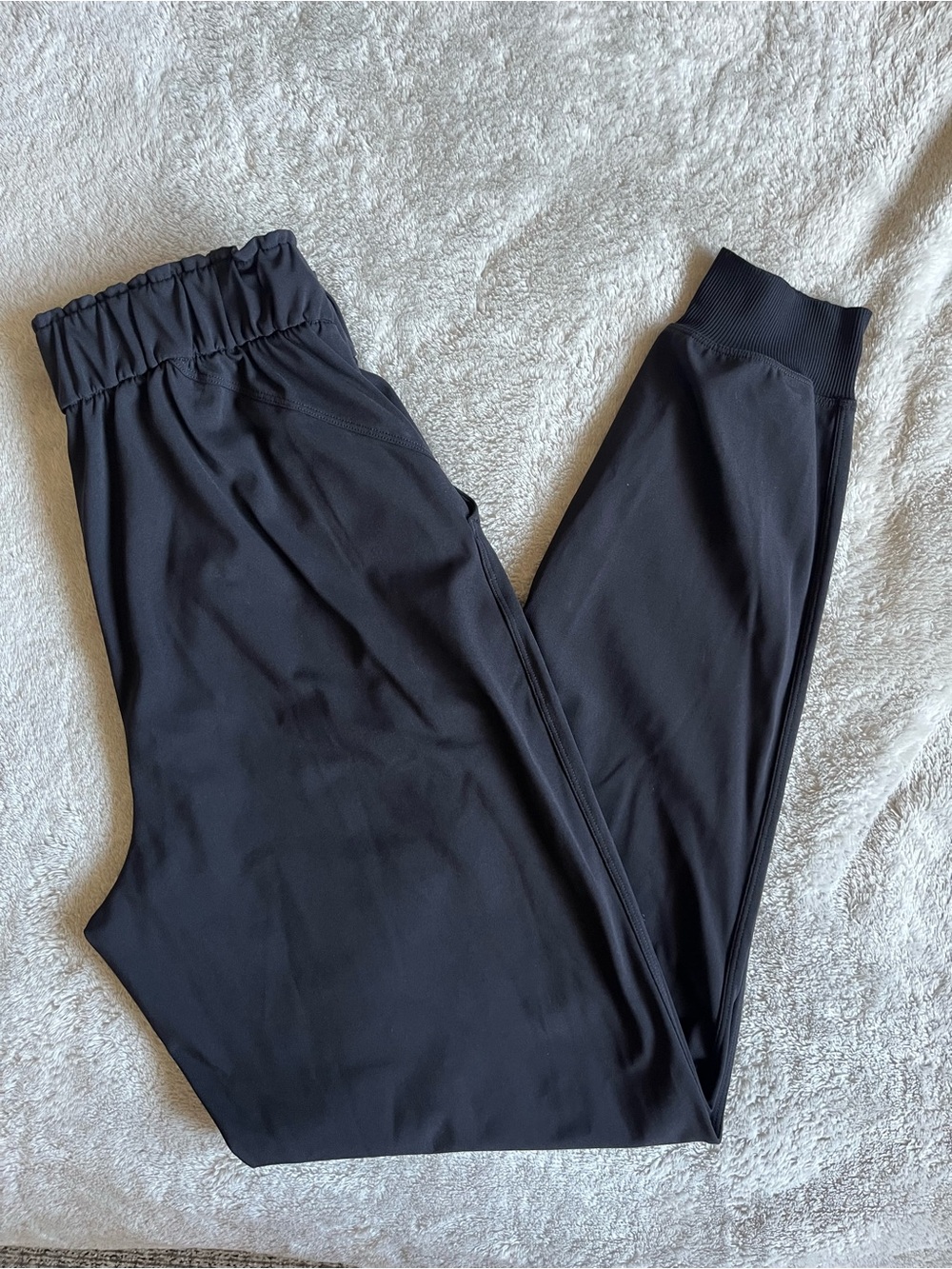 Lululemon Keep Moving Jogger size 4
